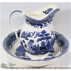VINTAGE BLUE WILLOW PITCHER & BASIN