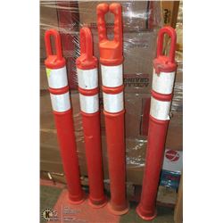 A SET OF 4 DELINEATORS 4” HIGH