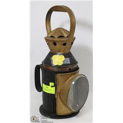 VINTAGE RAILROAD LANTERN CONVERTED TO POWER