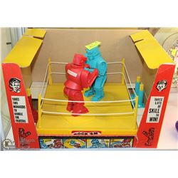 VINTAGE ROCK 'EM SOCK 'EM ROBOTS *NEW IN BOX*