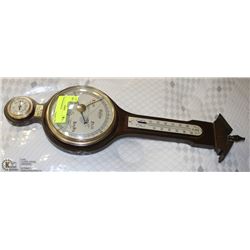 WOOD BAROMETER