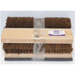 LOT OF 4 11" SHORT BRUSHES WITH SQUGEE END