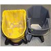 Image 1 : 2 MOP BUCKETS