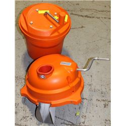 DYNAMIC 10L SALAD SPINNER AND DYNA CUBE