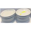 Image 1 : LOT OF 16 ROUND PLATES 10" X 8"