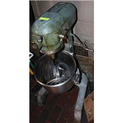 #38 PIZZA DOUGH MAKER WITH ATTACHEMENTS