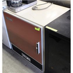 PRECISION MODEL 28 GRAVITY CONVECTION OVEN