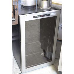 CUISINART MINI FRIDGE