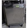 Image 1 : FREEZER, UNDER COUNTER BEVERAGE AIR SS, 1 DOOR