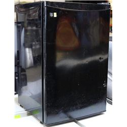 GE 4.3 CU.FT. COMPACT FRIDGE