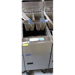 PITCO SG14 FRYER WITH BASKETS