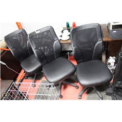 SET OF 3 BLACK LEATHERETTE AND MESH BACK HYDRAULIC