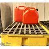 Image 1 : INDUSTRIAL SPILL TRAY WITH TWO 5 GALLON JERRY CANS