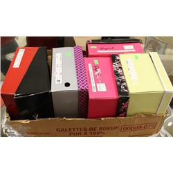 LOT WITH 5 PAIRS OF ASSORTED SHOES SIZE 6 TO 6.5