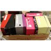 Image 1 : LOT WITH 5 PAIRS OF ASSORTED SHOES SIZE 6 TO 6.5