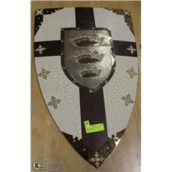 GOLD & BROWN DECORATIVE MEDIEVAL WALL