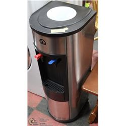 IGLOO STAINLESS STEEL HOT & COLD WATER