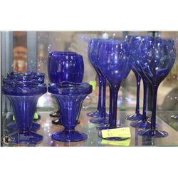 ESTATE 14 PC BLUE GLASS CUP AND DESSERT DISH SET