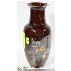 JAPANESE DECORATIVE FLOWER VASE
