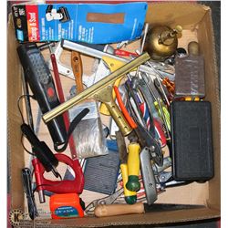 LARGE BOX FULL OF TOOLS INCL. 2 HACK SAWS,