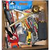 Image 1 : LARGE BOX FULL OF TOOLS INCL. 2 HACK SAWS,