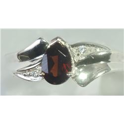 Sterling Silver Garnet Ring..............(40)