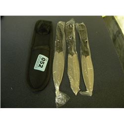NEW 3 PC THROWING KNIFE SET