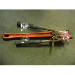 PIPE WRENCH