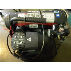 DUAL TANK AIR COMPRESSOR