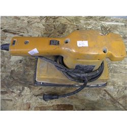 BLACK AND DECKER SANDER