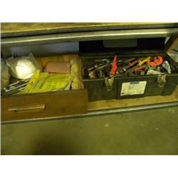 TOOLBOX AND CONTENTS/TRAY OF MISC