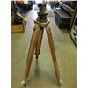 Image 1 : SURVEY LEVEL WITH TRIPOD