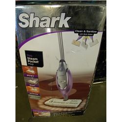 SHARK VAC WITH STEAM POCKET
