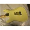 Image 2 : FENDER STRATOCASTER 6 STRING ELECTRIC GUITAR