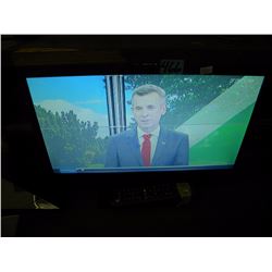 PROSCAN 18" TV WITH REMOTE