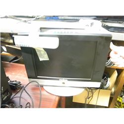 INSIGNIA 15" TV WITH REMOTE
