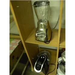 OSTER BLENDER/KEURIG COFFEE MAKER