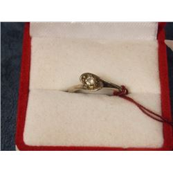 RING - 10K WHITE GOLD WITH GEMSTONE - SZ 4.5 (1.9GM) - RETAIL ESTIMATE $350