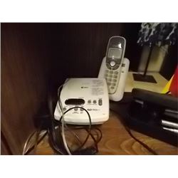 V-TECH CORDLESS PHONE WITH BASE