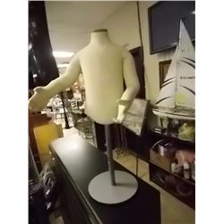 CHILD MANNEQUIN ON STAND