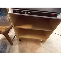 MAPLE SHELF UNIT ON WHEELS - 3 TIER