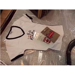 NEW  T-SHIRT - GIRLS KICK ASS - MEDIUM