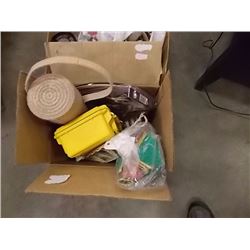 BOX ASSORTED - MICROWAVE PLATE, BASKET, ETC