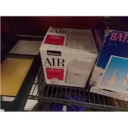 HOLMES AIR PURIFIER