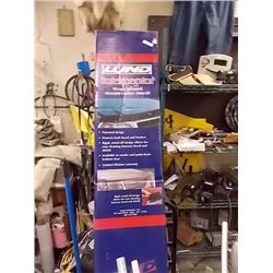 LUND WRAP-AROUND HOOD AND FENDER SHIELD - '84-97 FORD WINDSTAR