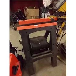 FOLDING SAW HORSES - 2 TTL