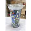 Image 1 : LARGE VASE OF MARBLES