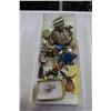 Image 1 : TRAY OF COLLECTIBLES
