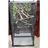 Image 1 : MESH ZOO MED REPTILE CAGE WITH THERMOMETERS AND FAN