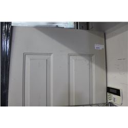 INTERIOR DOOR
